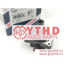 0221506002/BOSCH/点火线圈/Bosch 0221506002 Original Equipment Ignition Coil - Compatible with select Mercedes 300CE, 300E, 300TE, C230, C280, C36 AMG, E320, S320, SSL320, SLK230 - Single Piece